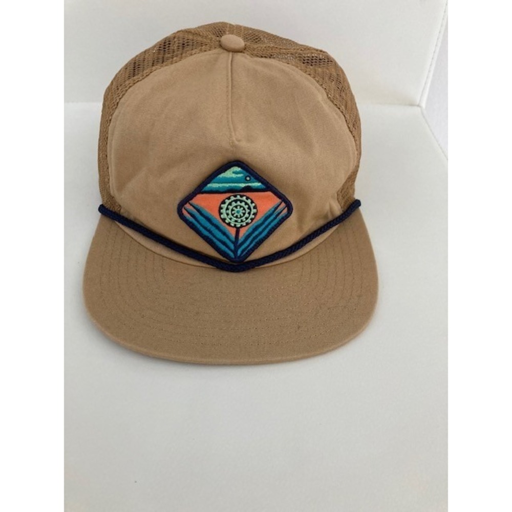 Patagonia Airfarer Hat Excellent Condition No Stains  Dimond Shaped